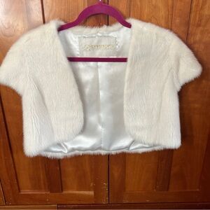 Beautiful White Mink Fur Shrug